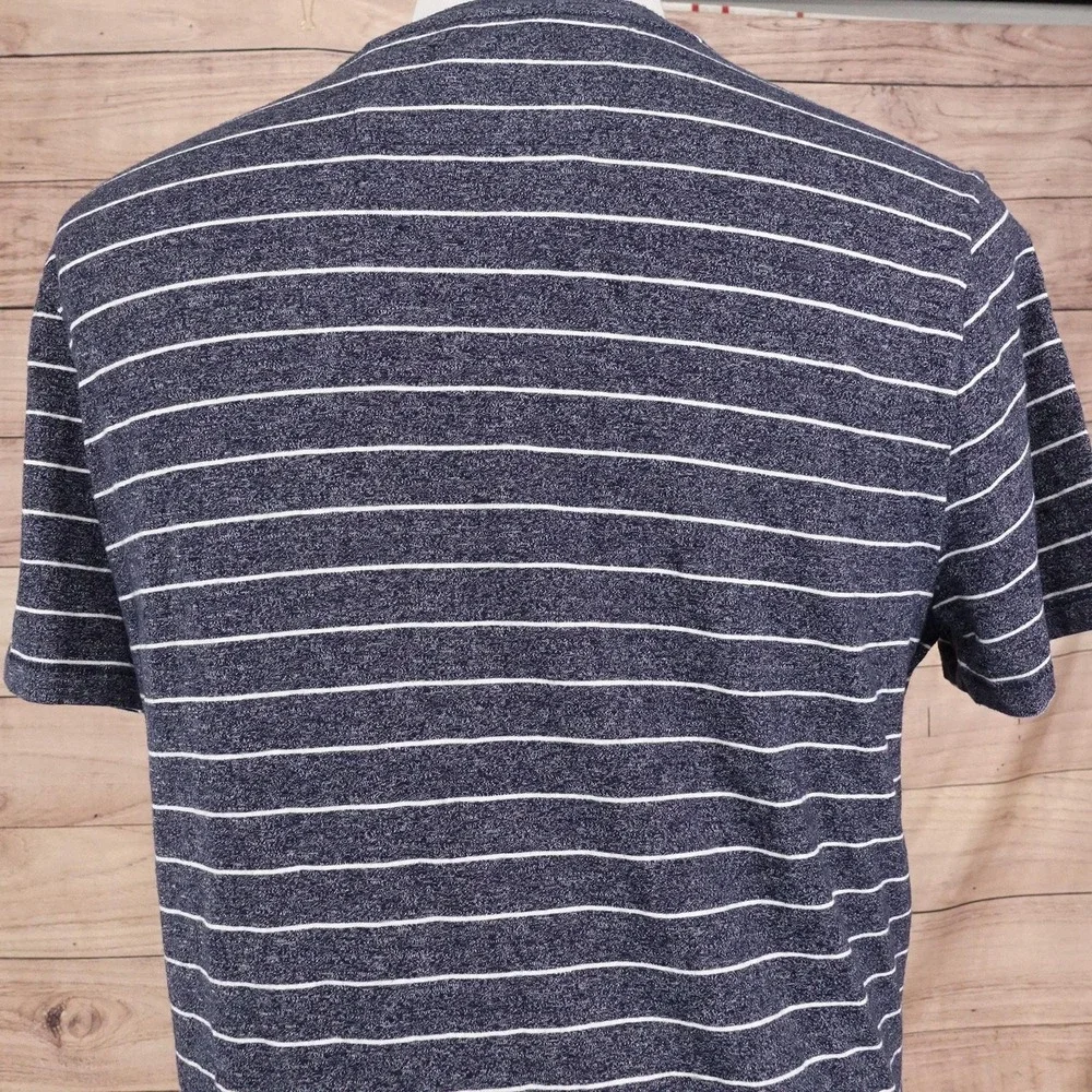 Banana Republic Shirt Mens Large Blue Striped Quick Dry Split Neck Tee T-Shirt